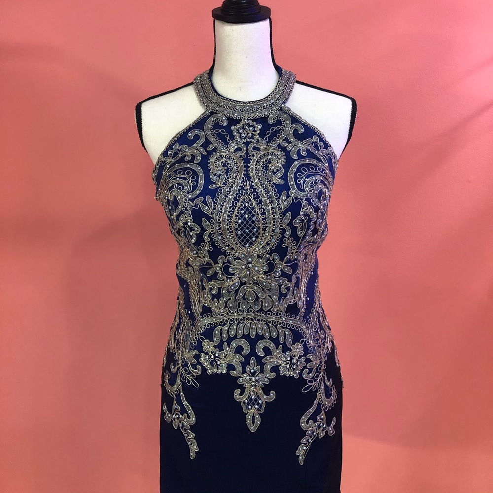 Navy blue dress with rhinestones💙